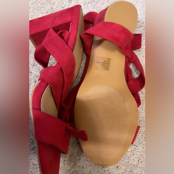 Torrid size 10.5 Strappy red heel - Picture 2 of 2
